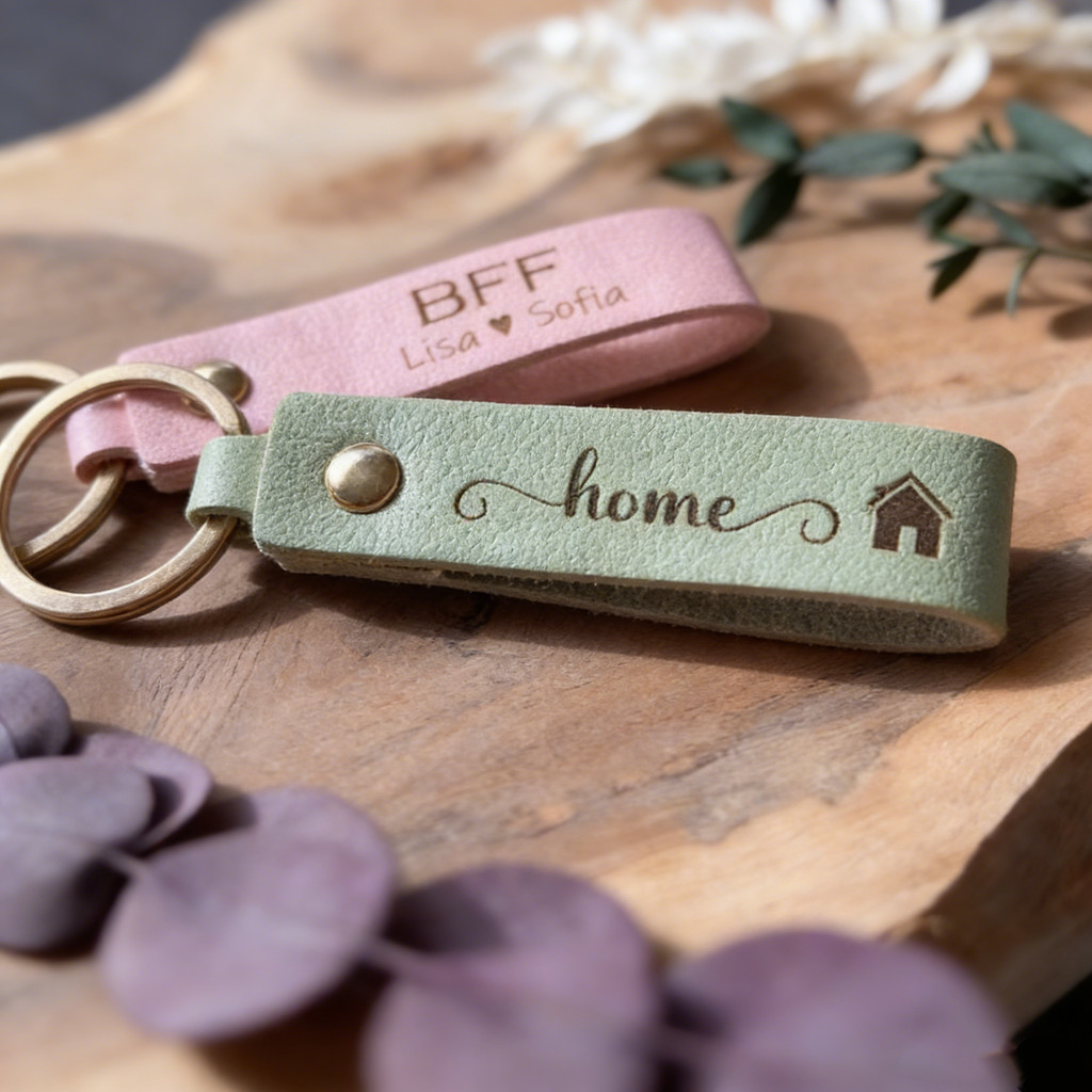 Wedding Souvenir - 1PC Custom Leather Keychain Personalized Engraved