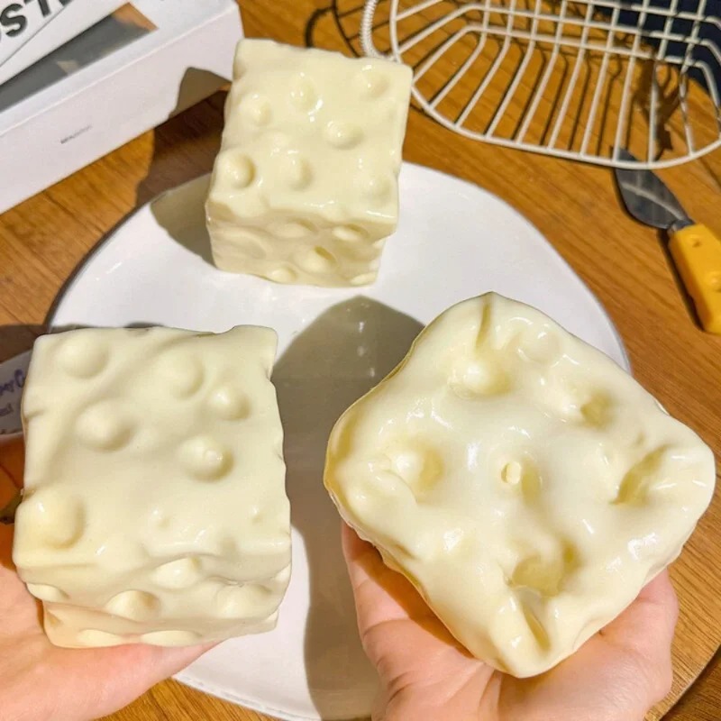 Taba Squishy Cheese Cube Stres - Wedding Yes 评论和价格